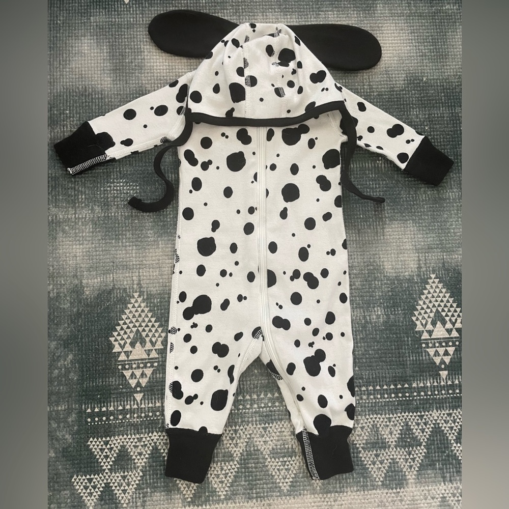 Hanna dalmation jammies and hat